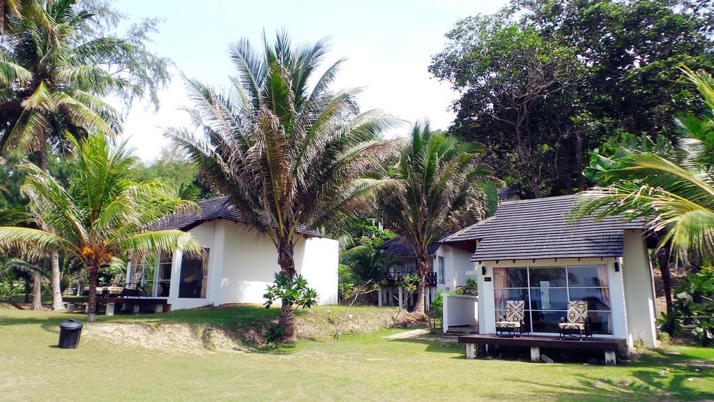 Sari Pacifica Resort & Spa, Sibu Island, Johor Pulau Sibu Esterno foto