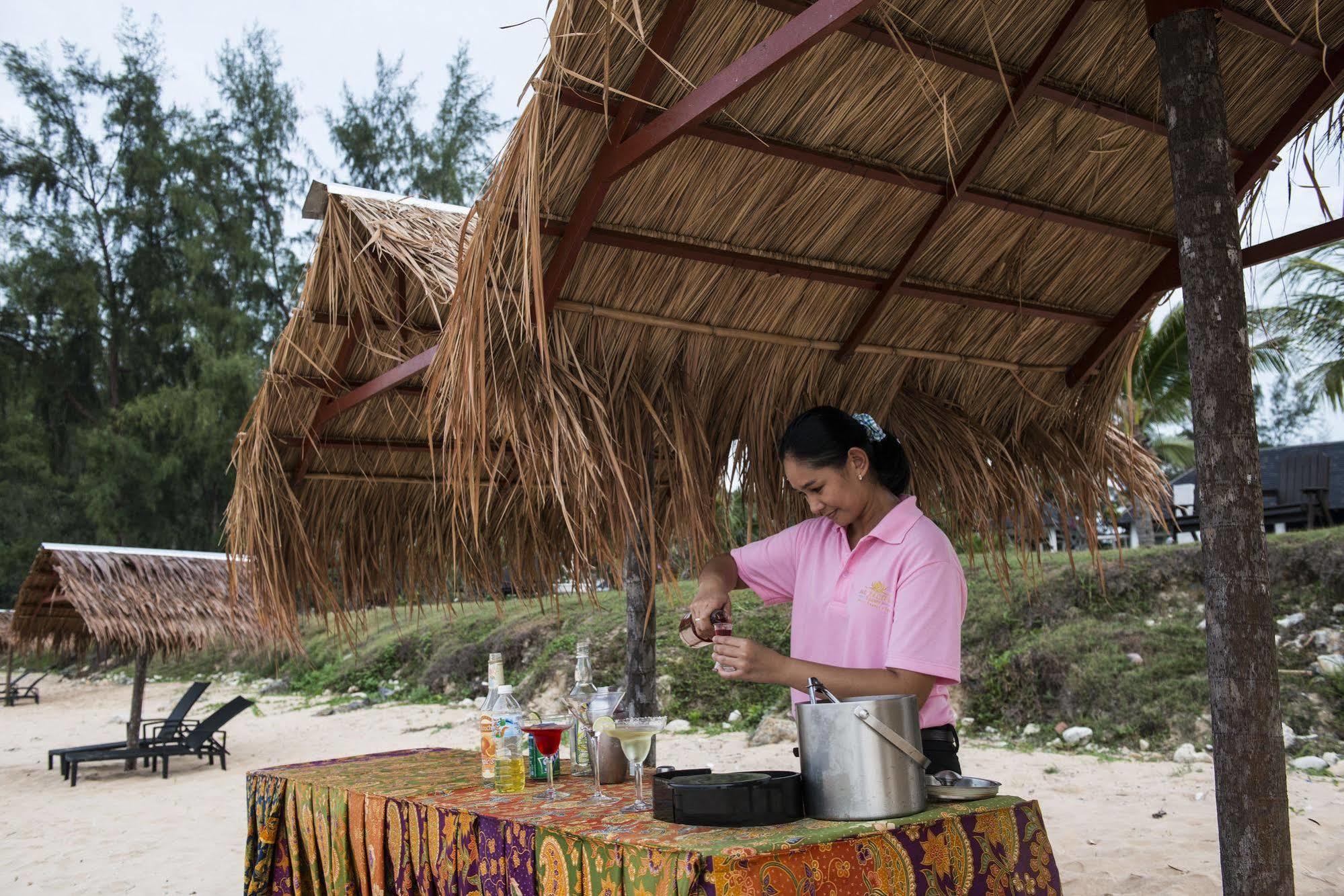 Sari Pacifica Resort & Spa, Sibu Island, Johor Pulau Sibu Esterno foto